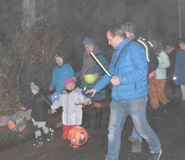 Kouzelný podvečer s lampionovým průvodem