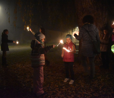 Kouzelný podvečer s lampionovým průvodem