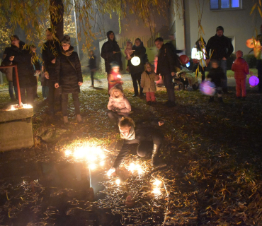 Kouzelný podvečer s lampionovým průvodem